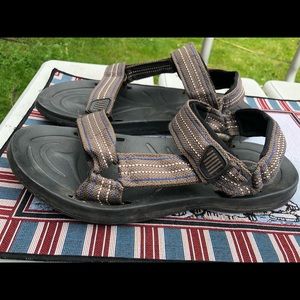Castaways Men’s Lightweight Sport Sandals SZ 12/45